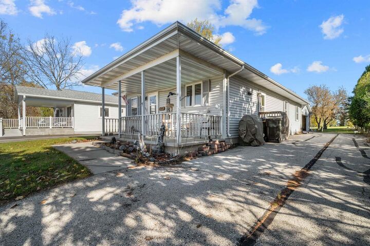 Property Photo: 137 Prairie Road WI 54935