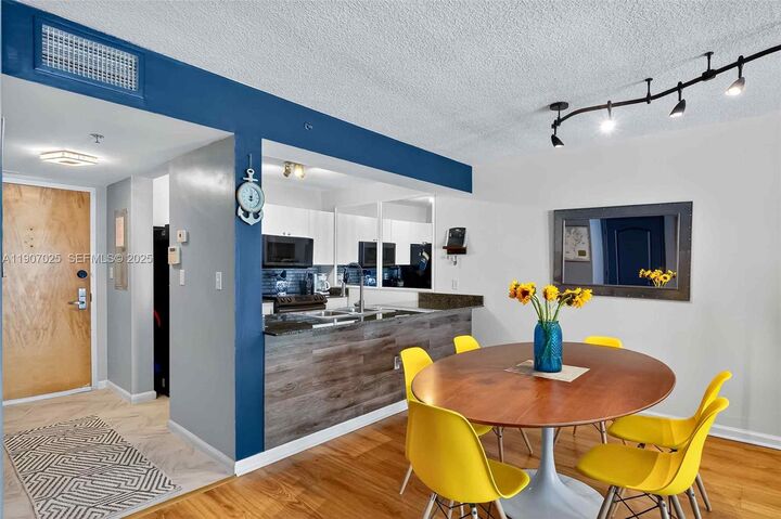 Property Photo: 1200 Brickell Bay Dr 3914 FL 33131