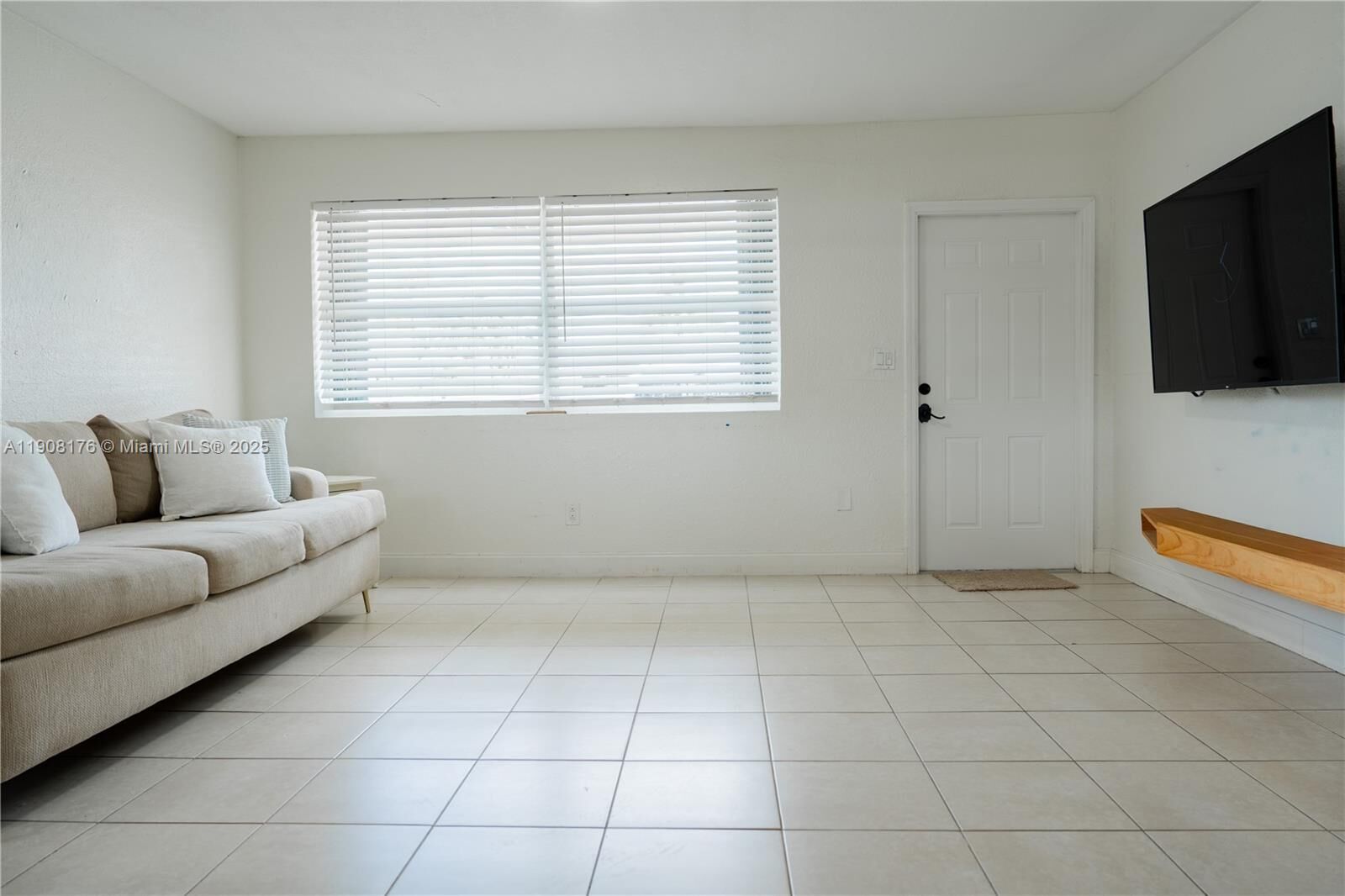 Property Photo: 11432 SW 225th St FL 33170