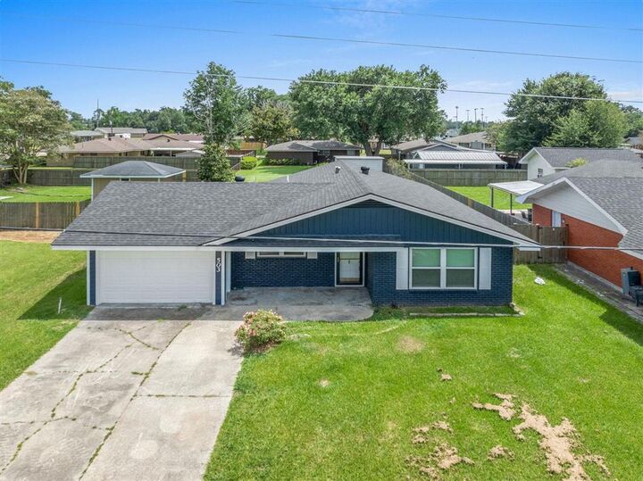 Property Photo: 503 Hickok Street LA 70663