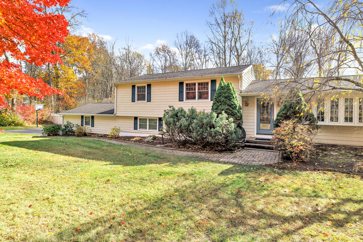 91 Harvester Road  Monroe CT 06468 photo