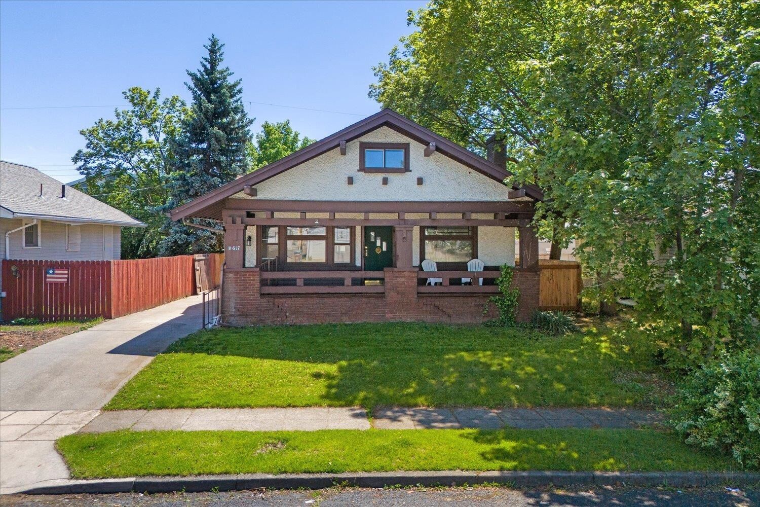 Property Photo: 617 W Carlisle Ave WA 99205
