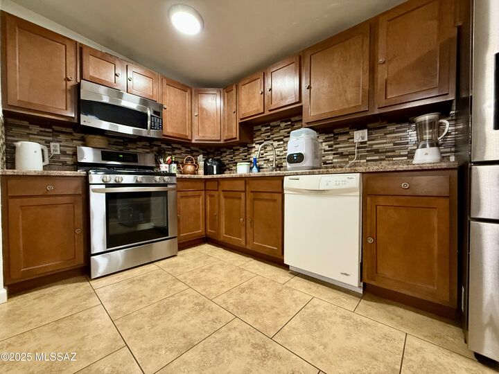 Property Photo: 5110 E 26th Street AZ 85711