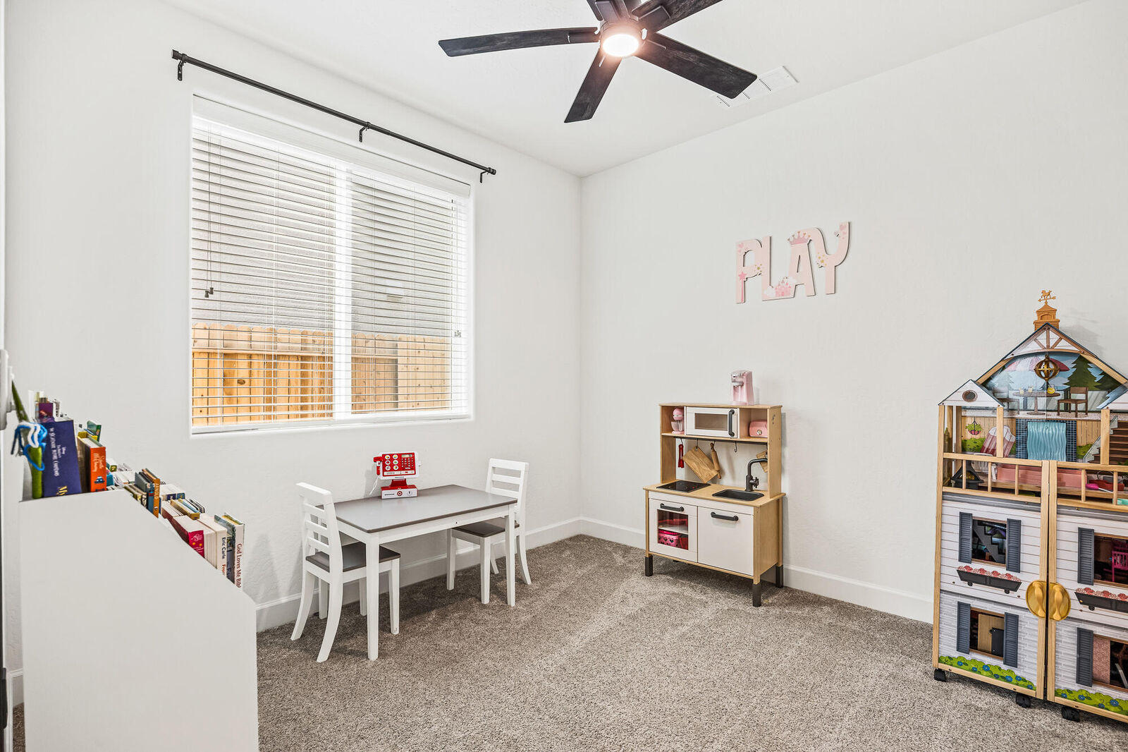 Property Photo:  3012 Sand Hills Avenue  CA 93274 