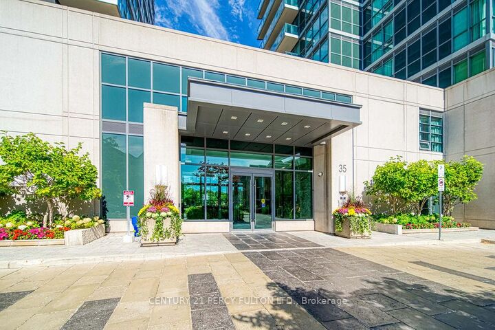 Property Photo: 35 Brian Peck Crescent 504 ON M4G 0A5