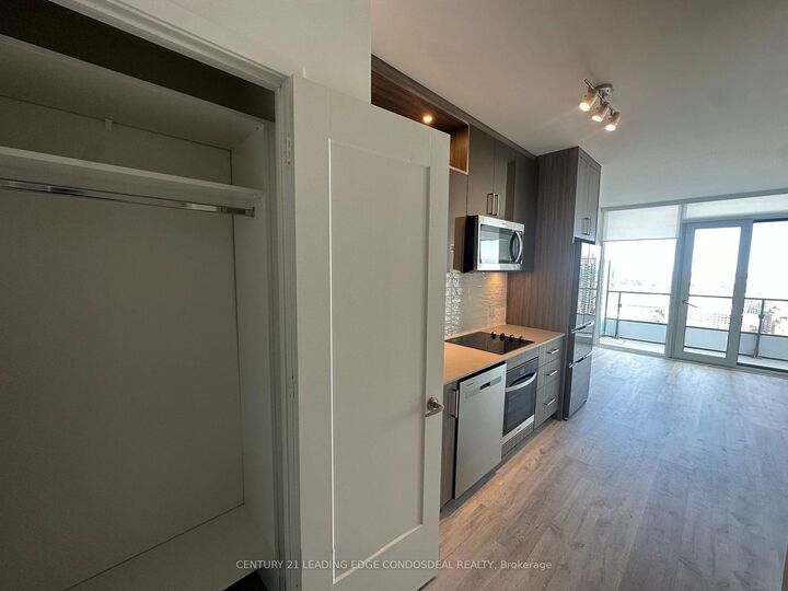 Photo de la propriété: 70 Princess Street Ph3007 ON M5A 0X6