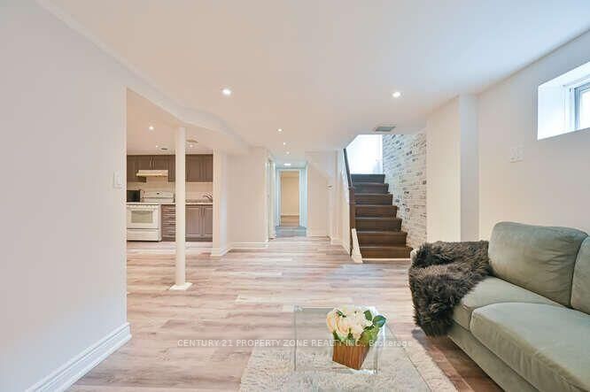 Property Photo: 68 Avondale Boulevard Basement ON L6T 1H4