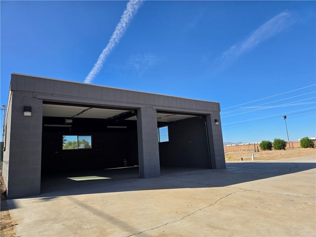 Property Photo: 1744 E Plantation Road AZ 86440