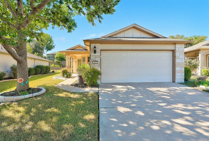 Property Photo: 111 Sandy Creek Trail TX 78633