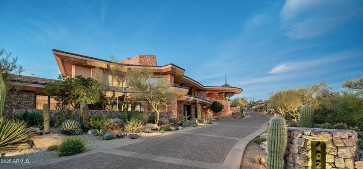 Property Photo: 40274 N 105th Place AZ 85262
