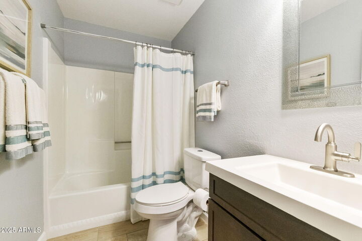 Property Photo: 524 S Palo Verde Way AZ 85208