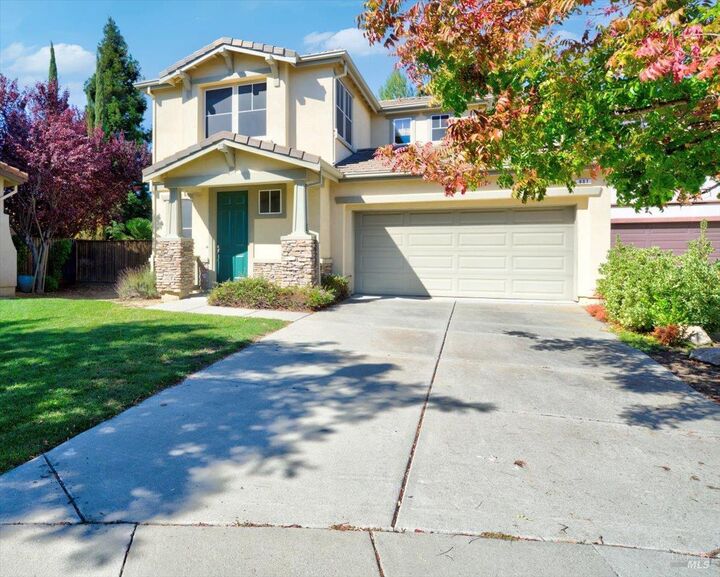 Property Photo: 907 Walden Court CA 94533