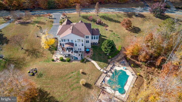 Property Photo: 11015 Bacon Race Road VA 22192