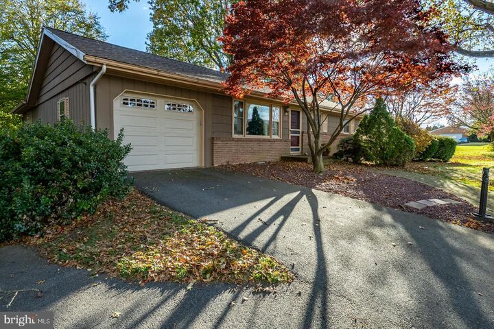 Property Photo:  207 Laurel Avenue  PA 19526 