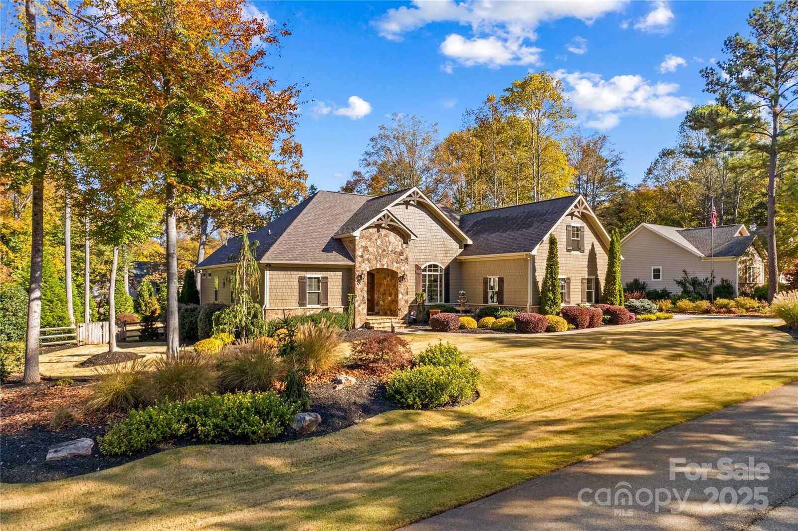 Property Photo:  8612 Amandine Way  NC 28682 