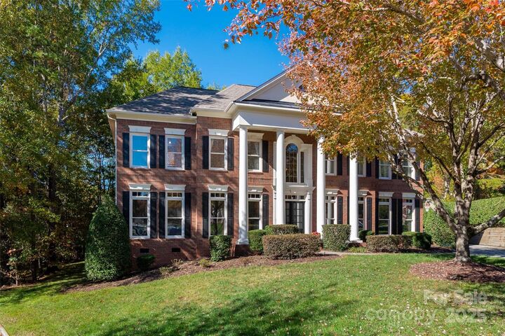 12106 Woodcliff Court  Charlotte NC 28277 photo