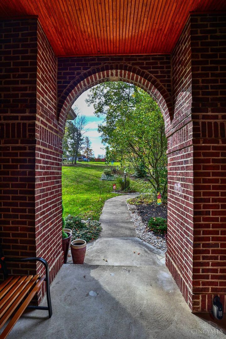 Property Photo: 3636 Oakland Farm Drive OH 45245