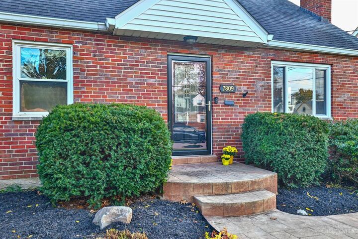 Property Photo: 7809 Locust Lane OH 45243
