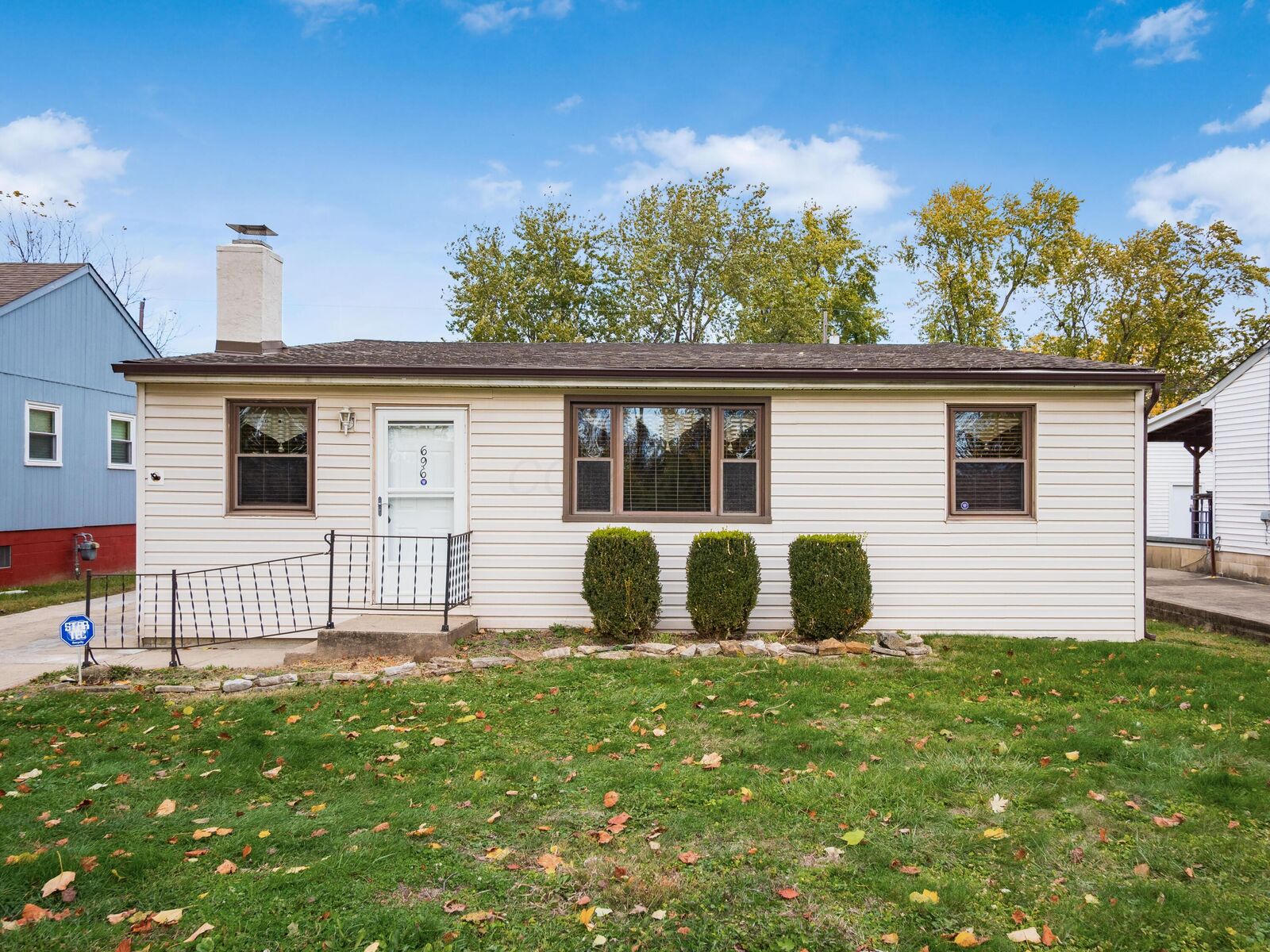 Property Photo:  696 Williams Road  OH 43207 
