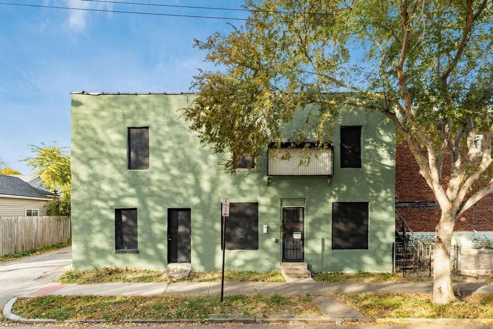 Property Photo: 160 E Barthman Avenue OH 43207