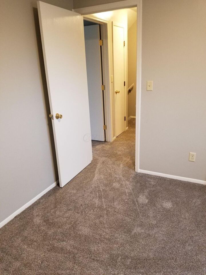 Property Photo: 1725 Churchill Downs Road OH 43055