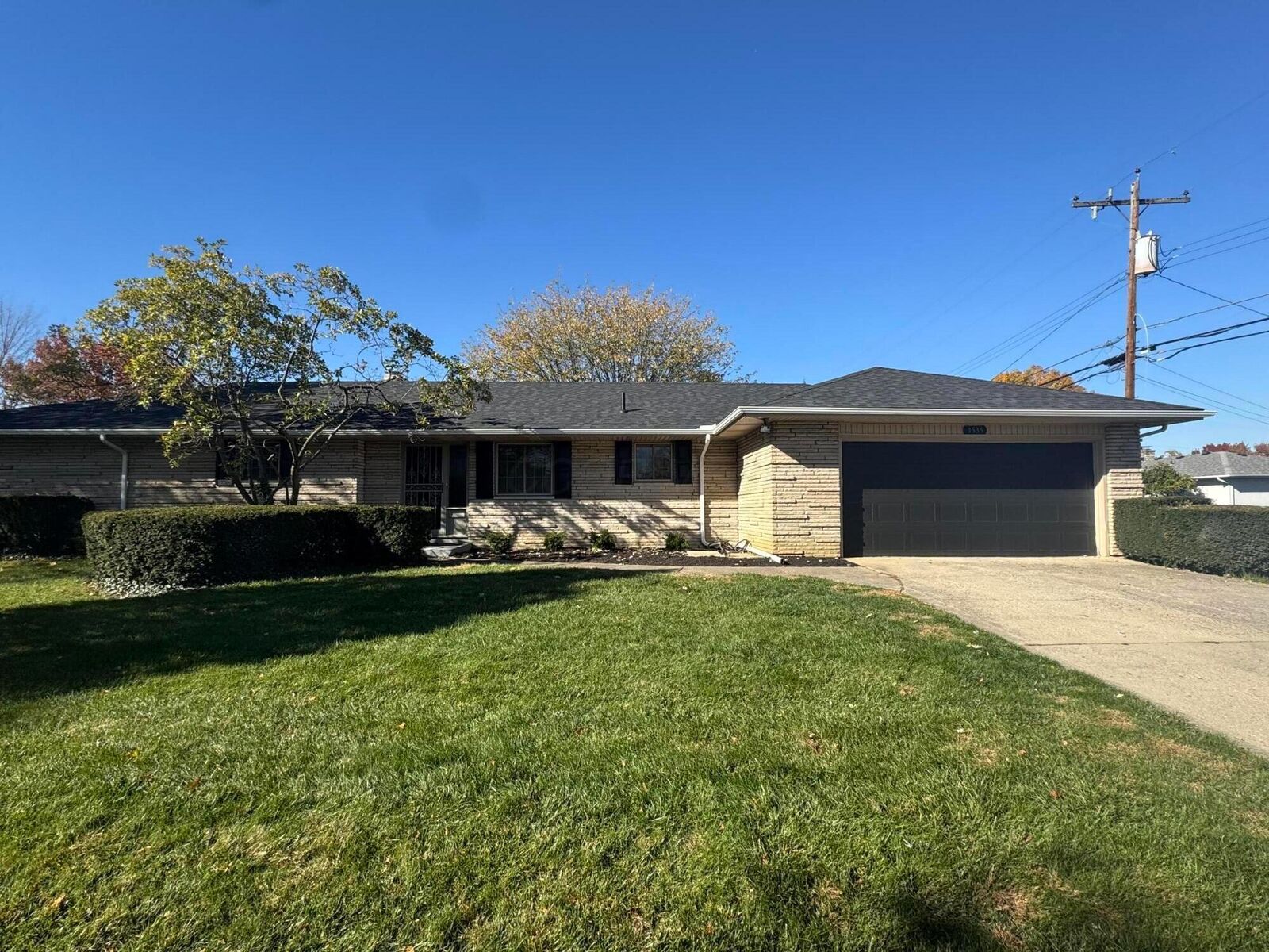 Property Photo: 1535 Kenwick Road OH 43209