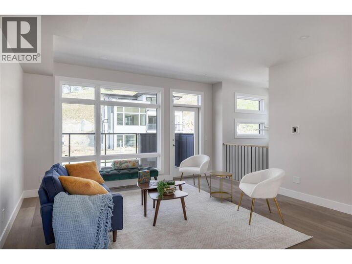 Photo de la propriété: 3425 Hilltown Drive 6 BC V1V 2B5