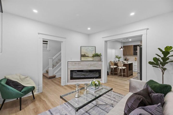 Property Photo:  535 Camden Place  MB R3G 2V8 