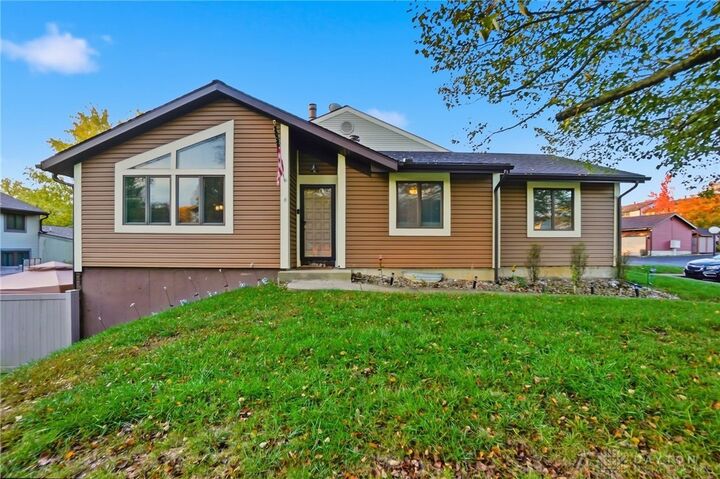 Property Photo:  6042 Cinnamon Tree Court  OH 45322 