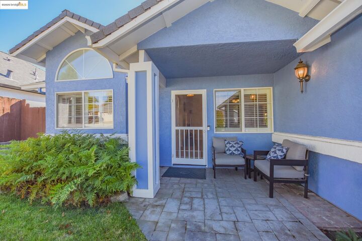 Property Photo: 10626 River Oak Ct CA 95327