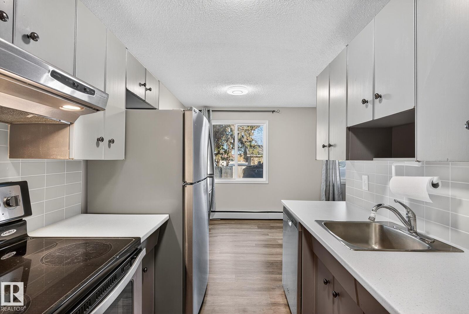 Property Photo:  10035 155 Street NW 6  AB T5P 2L4 