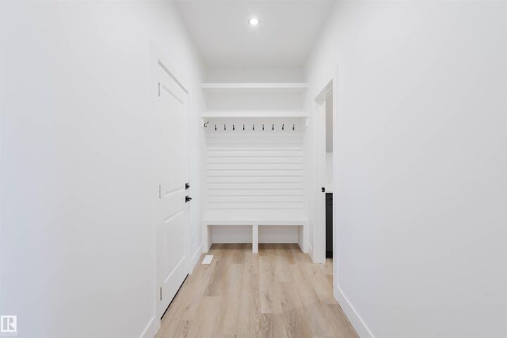 Property Photo:  1566 Siskin Link NW  AB T5S 0V1 