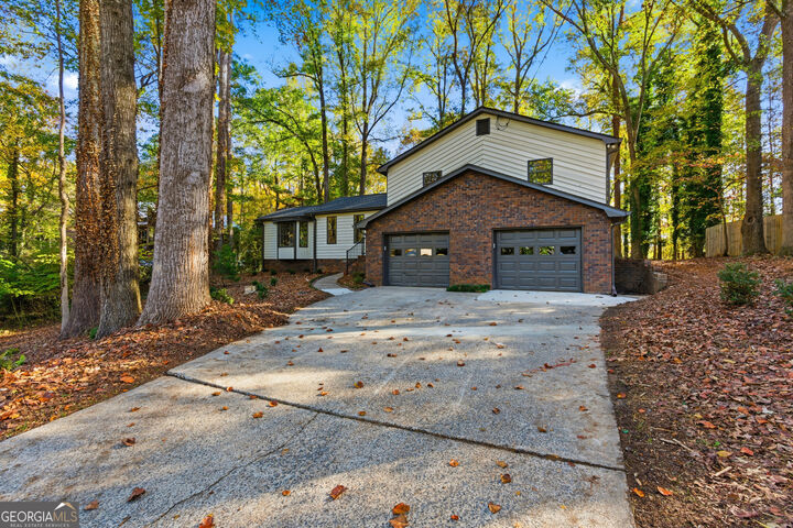 Property Photo:  235 Sabrina Court  GA 30188 