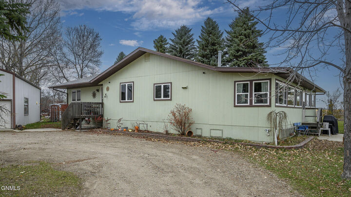 Property Photo:  2145 34th Street  ND 58554 
