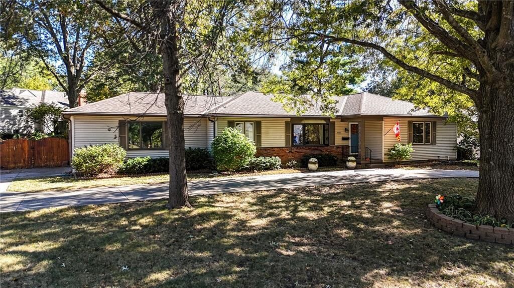 Property Photo:  9501 El Monte Street  KS 66207 