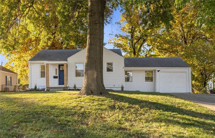 8613 W 54th Terrace  Merriam KS 66202 photo