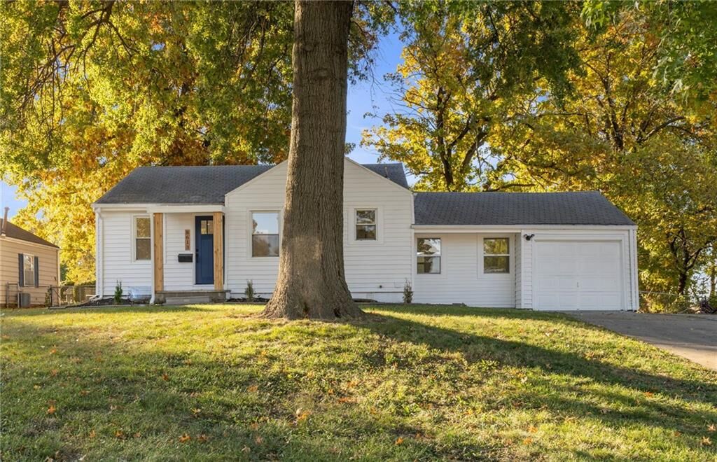 Property Photo:  8613 W 54th Terrace  KS 66202 