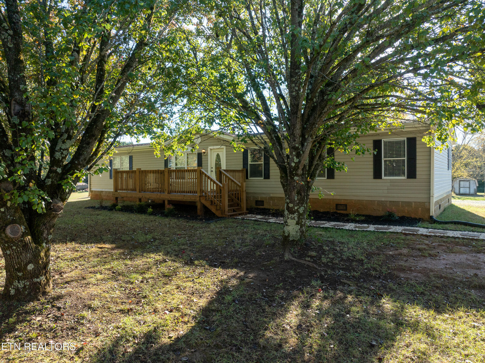 Property Photo:  1221 Mountain View Circle  TN 37801 