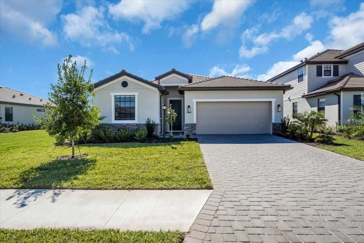 Property Photo:  15018 Oxford Grey Drive  FL 34211 