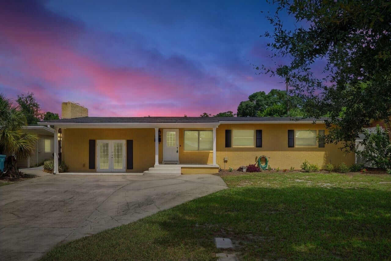 Property Photo:  3707 Pelican Lane  FL 32803 