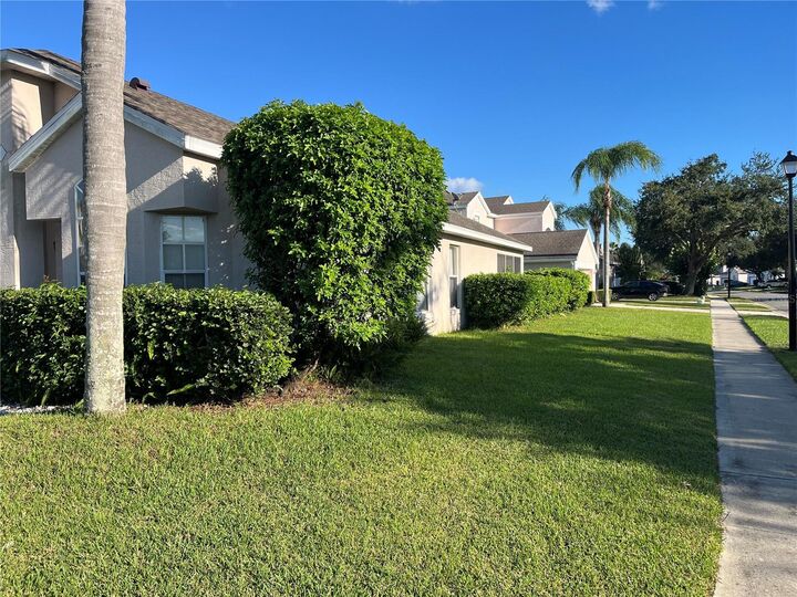 Property Photo: 2701 Crane Trace Circle FL 32837