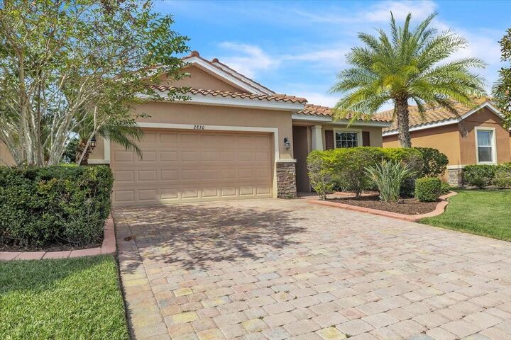 Property Photo: 2830 Oriole Drive FL 34243