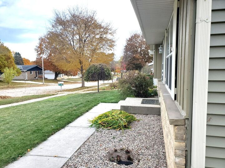 Property Photo: 628 Victoria St WI 53090