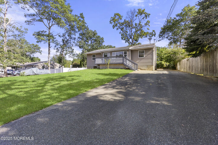 Property Photo:  822 Tappan Street  NJ 08731 