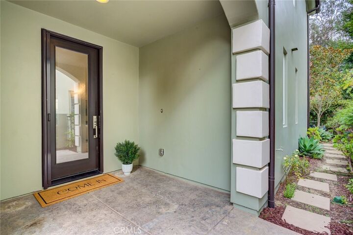 Property Photo:  961 Jacqueline Place  CA 93444 