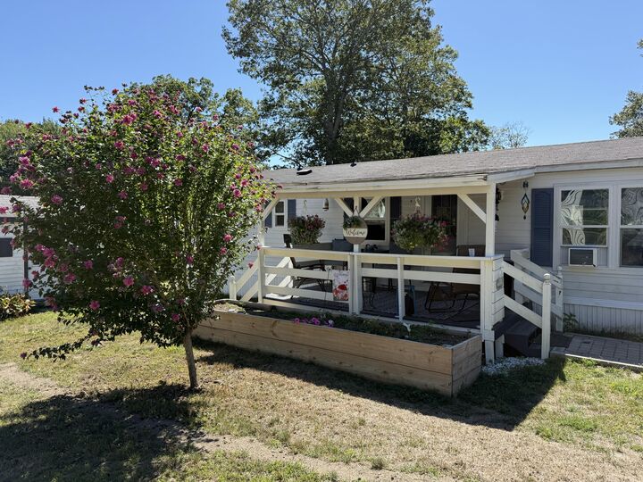 Property Photo: 11 Park Lane ME 04046