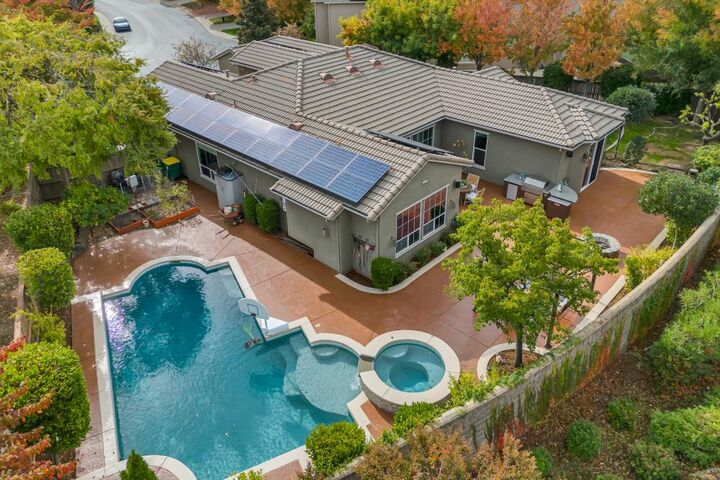 Property Photo: 2094 Beckett Drive CA 95762