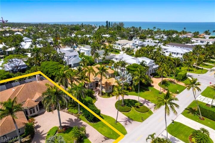 258 9th Avenue S  Naples FL 34102 photo