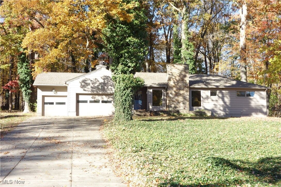 Property Photo: 5892 Woodward Drive OH 44319
