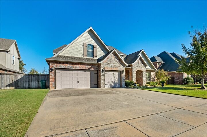 Property Photo: 6305 S 26th Street AR 72758